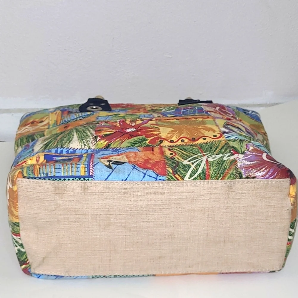 Vintage parrots palm